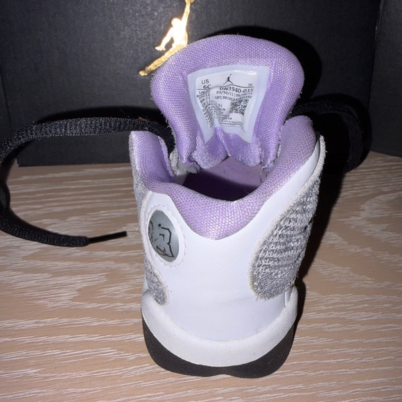 Jordan 13 Retro (TD) White & Purple Sneakers - Picture 5 of 13